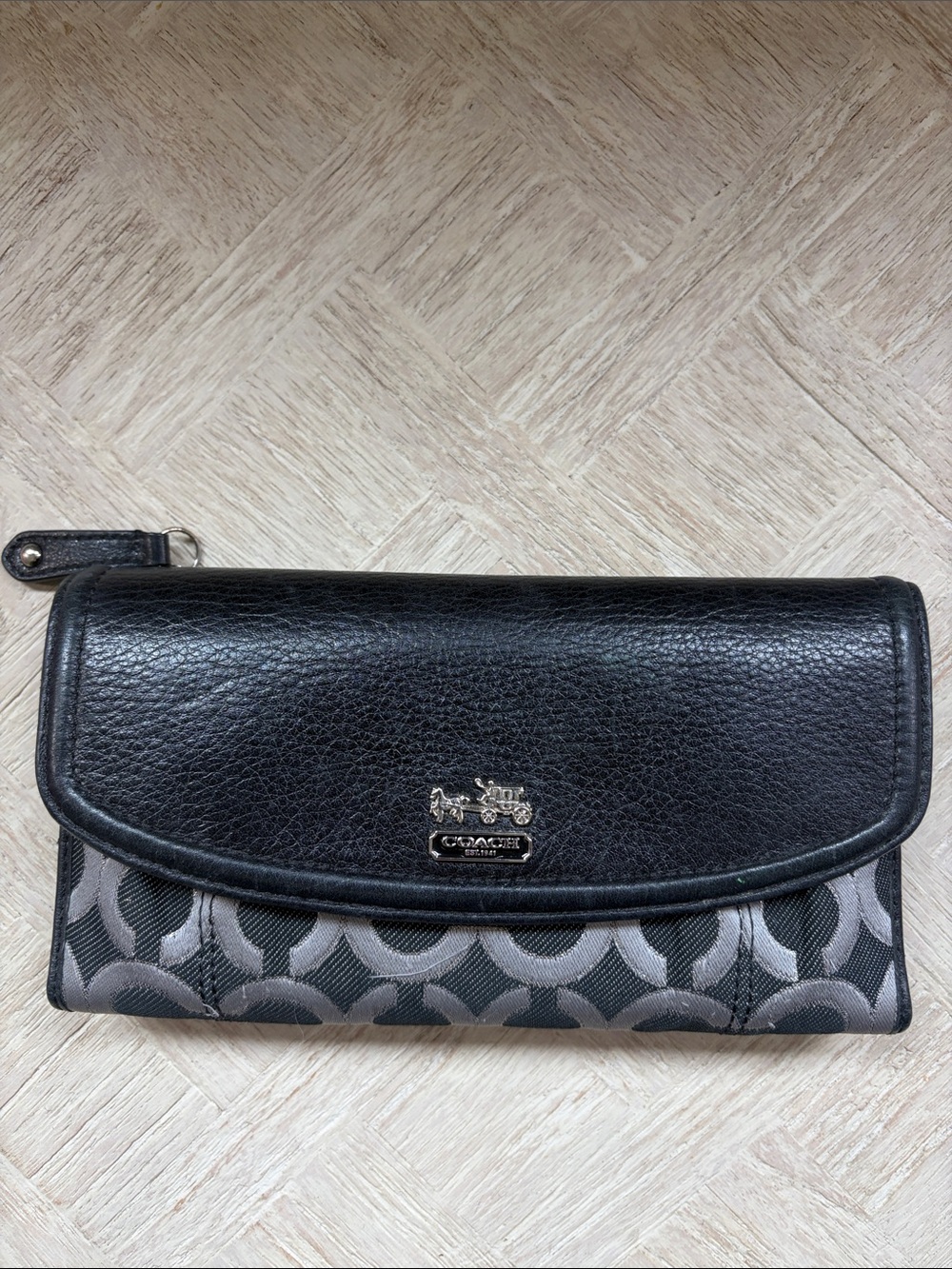 Coach Black Leather and Gray Signature Continental Wallet